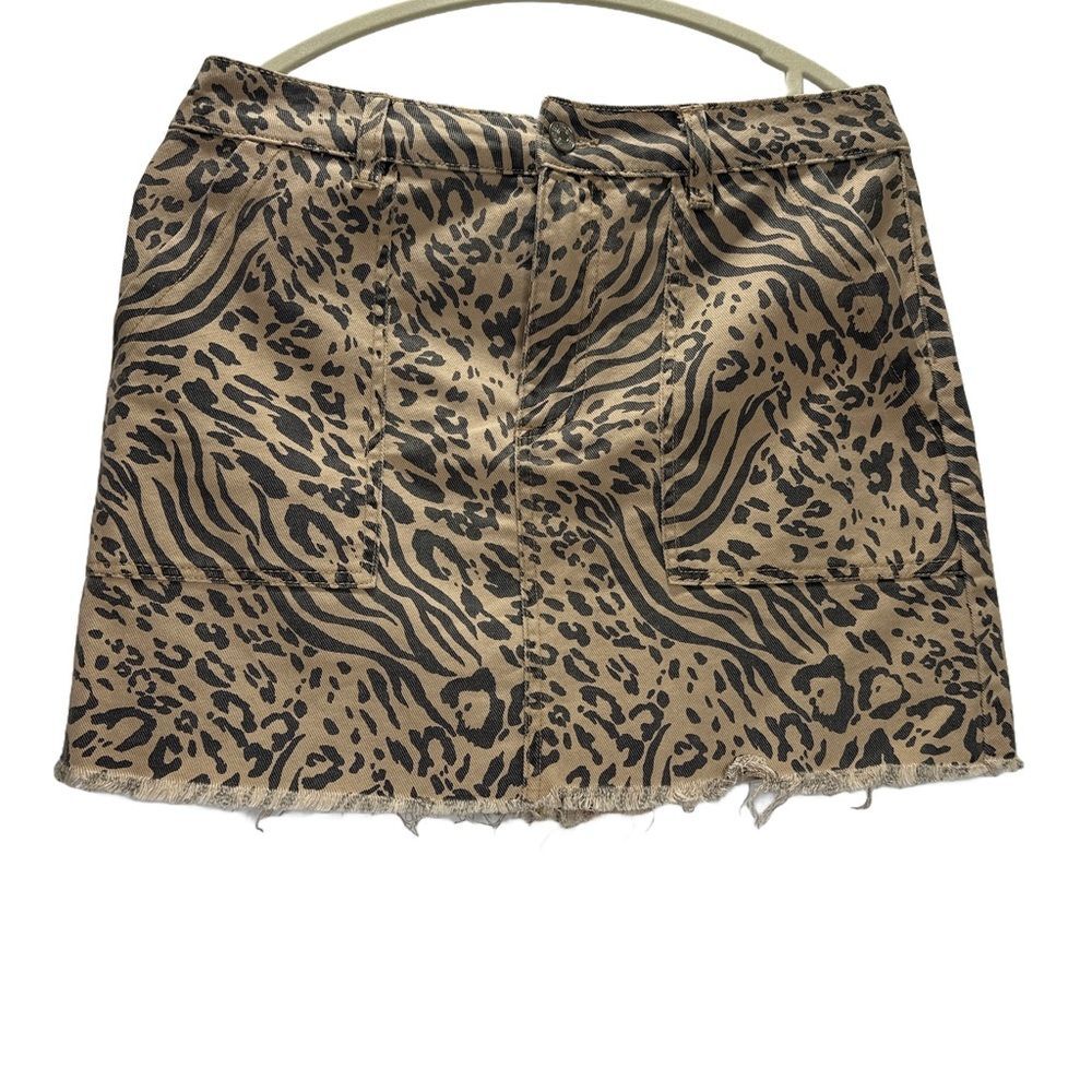 Forever 21 animal print denim mini skirt raw hem size L